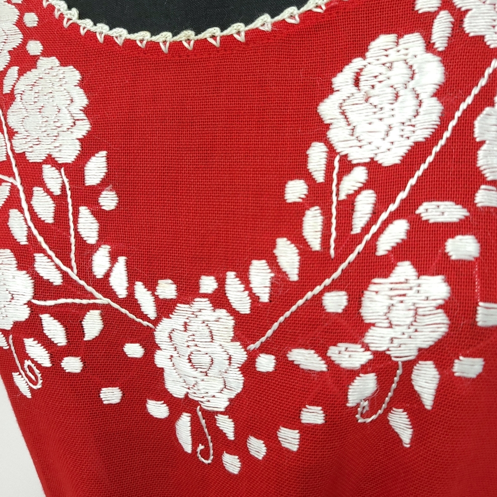 Vintage 1950s Mexican Embroidered Floral Peasant Boho Hippie Skirt Set - Picture 3 of 13